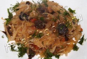 Капуста тушеная с грибами